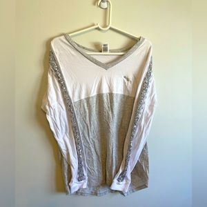 VS PiNK long sleeve, glitter.